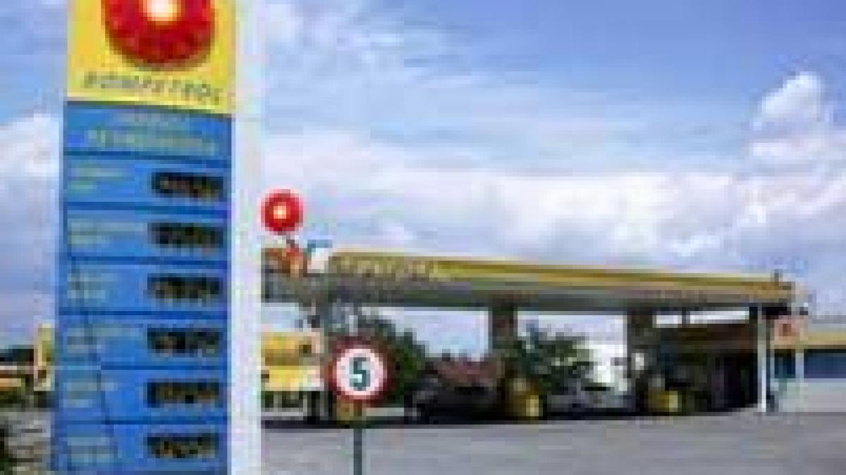 Petrom şi Rompetrol fac schimb de carburanţi
