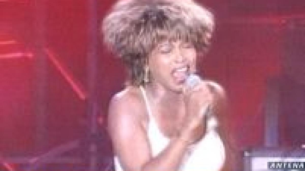 Tina Turner revine pe scenă după o pauză de 7 ani