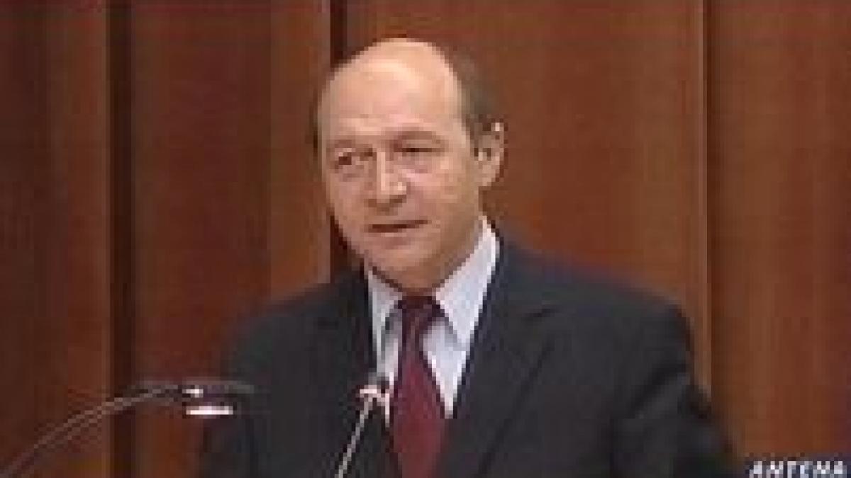 Băsescu, "băieţii deştepţi" şi bilanţul SRI