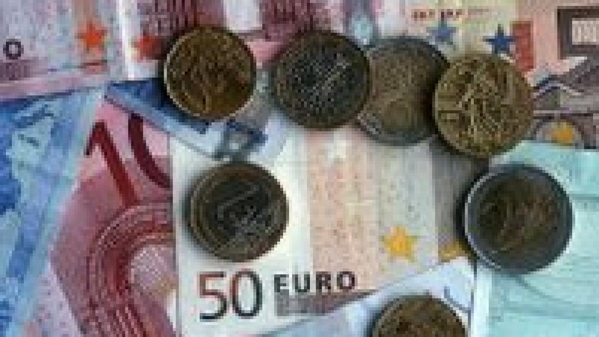 
Europenii regretă trecerea la moneda euro