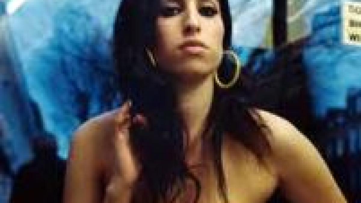 Amy Winehouse se automutila în copilărie
