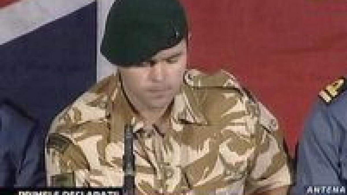 Cei 15 militari britanici - în faţă cu presa