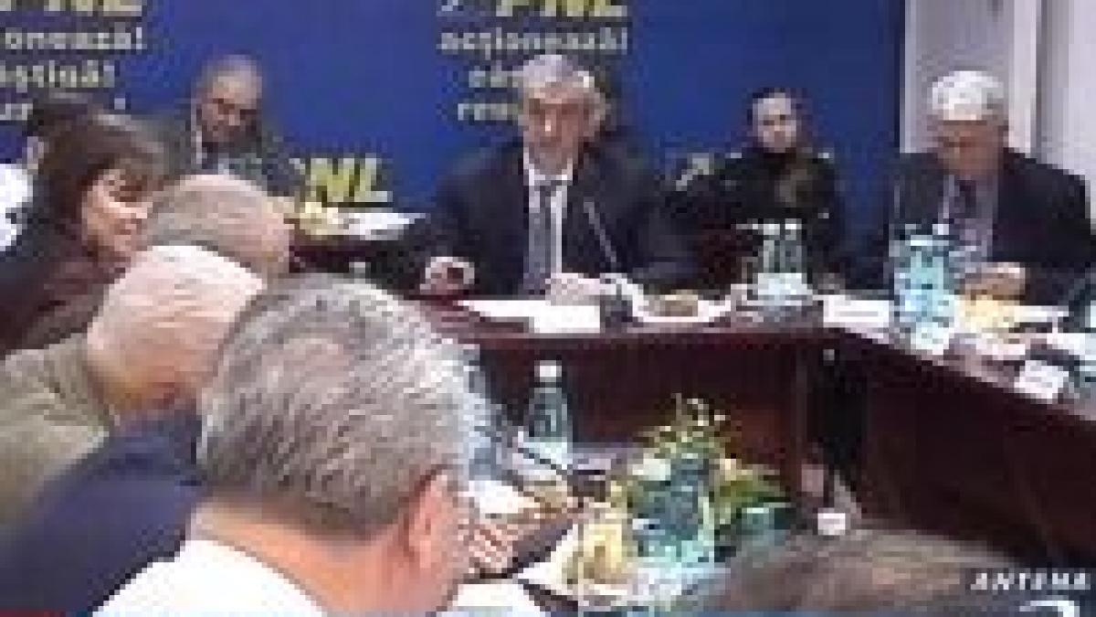 PNL amână discuţiile despre suspendare