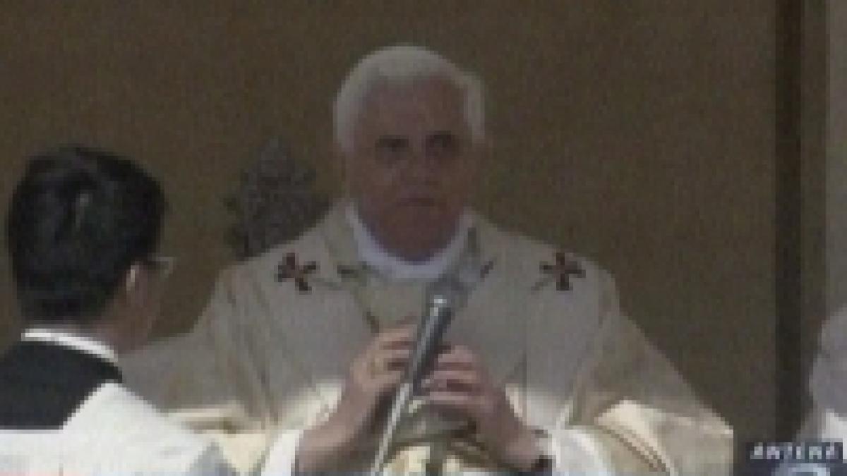 Papa Benedict al XVI-lea împlineşte 80 de ani