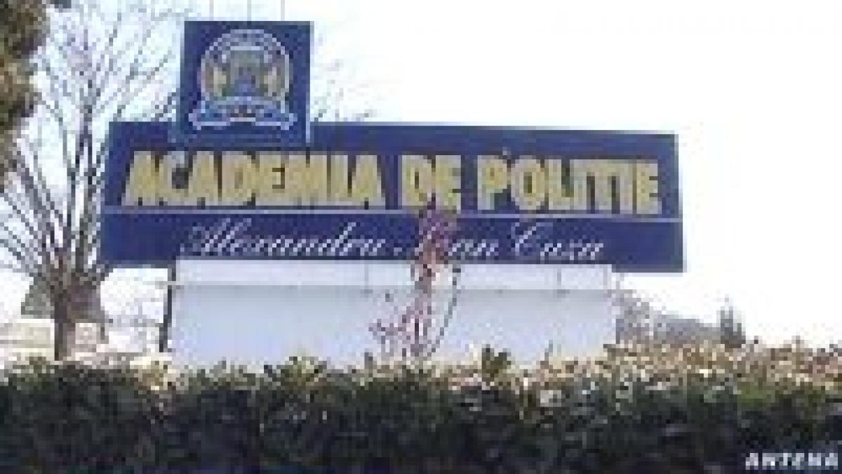 Atenţie cadeţi! Studii reduse la Academia de Poliţie 