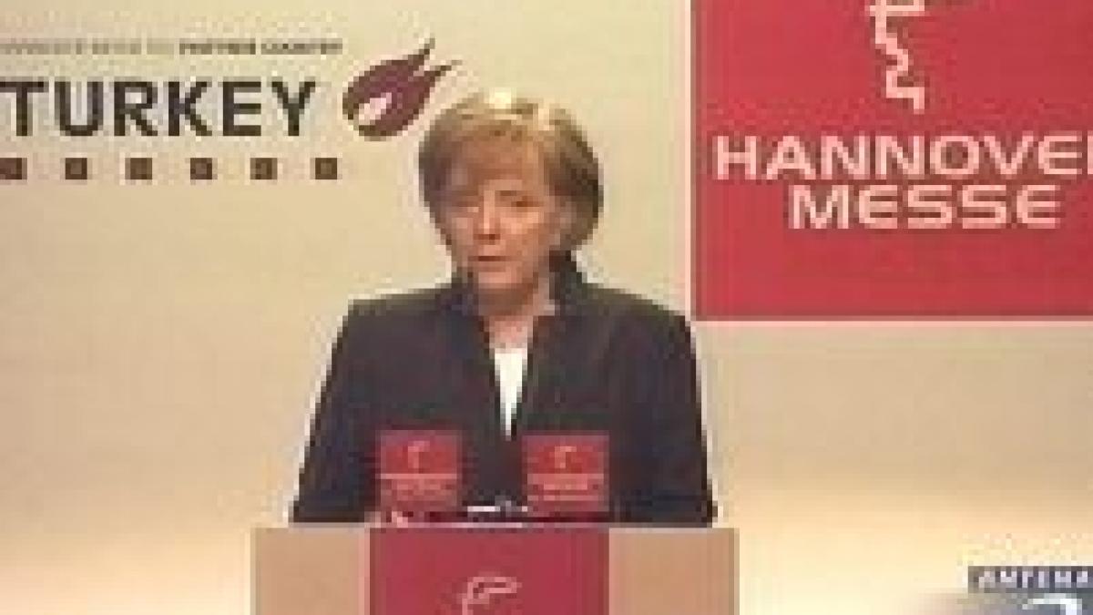 Merkel: Aderarea Turciei mai are de aşteptat
