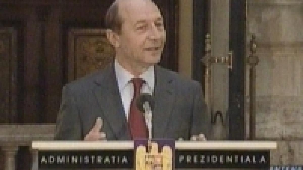 Băsescu avertizează Parlamentul