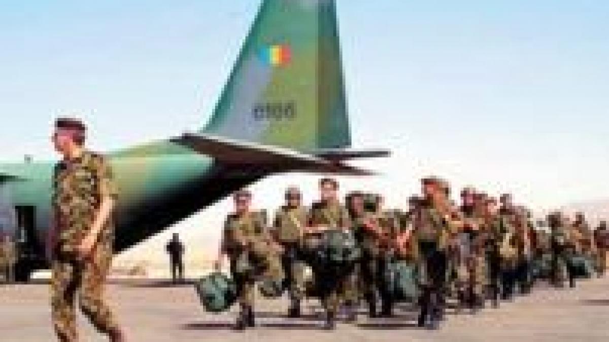 100 de militari români din Basra se întorc acasă