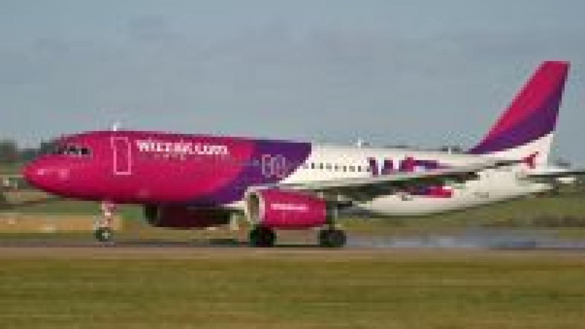 
Luptă pe zborurile low-cost: Wizz Air vs. Blue Air