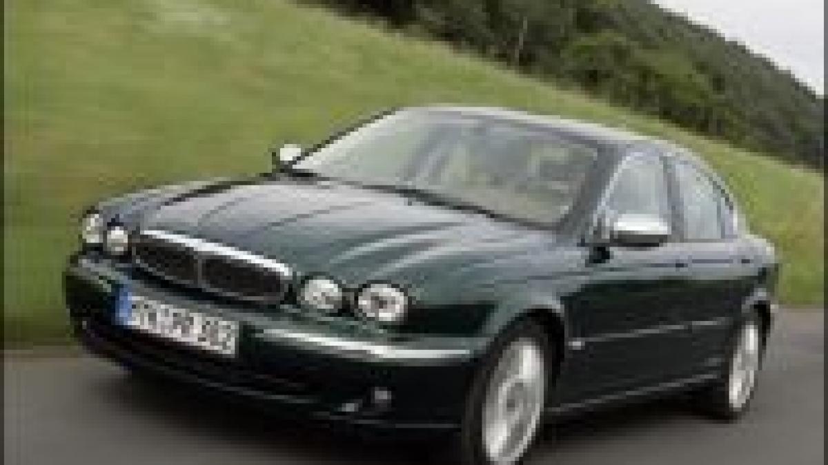 X-Type falimentează britanicii de la Jaguar