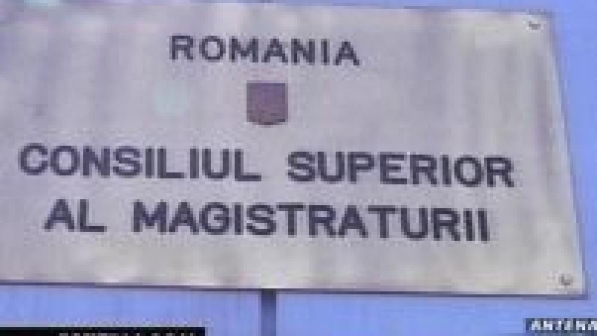 Procurorii nu pot fi audiaţi de Parlament
