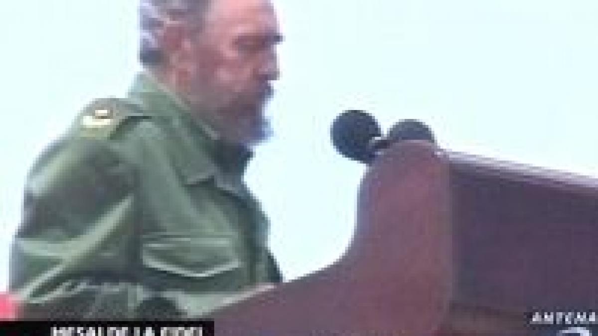 Fidel Castro a suferit 10 operaţii la intestine