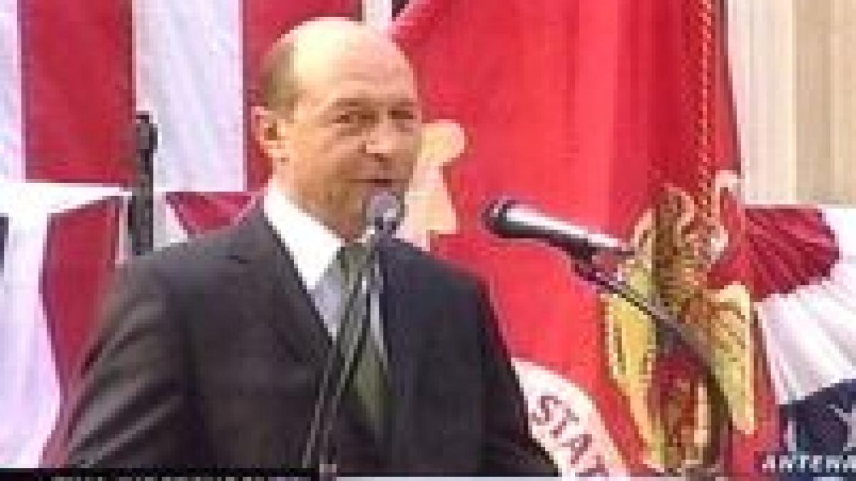 Băsescu: Trebuie să mulţumim SUA pentru sprijinul acordat României