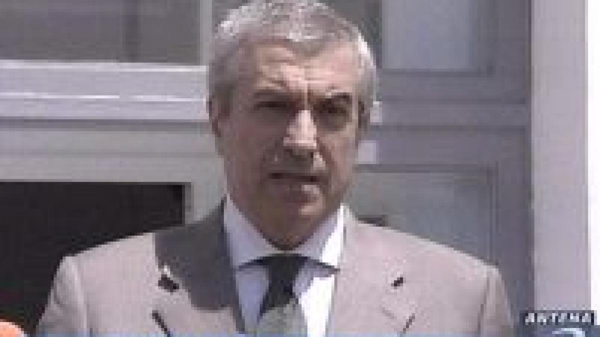 Tăriceanu a descoperit că Bucureştiul arată ca o ladă de gunoi