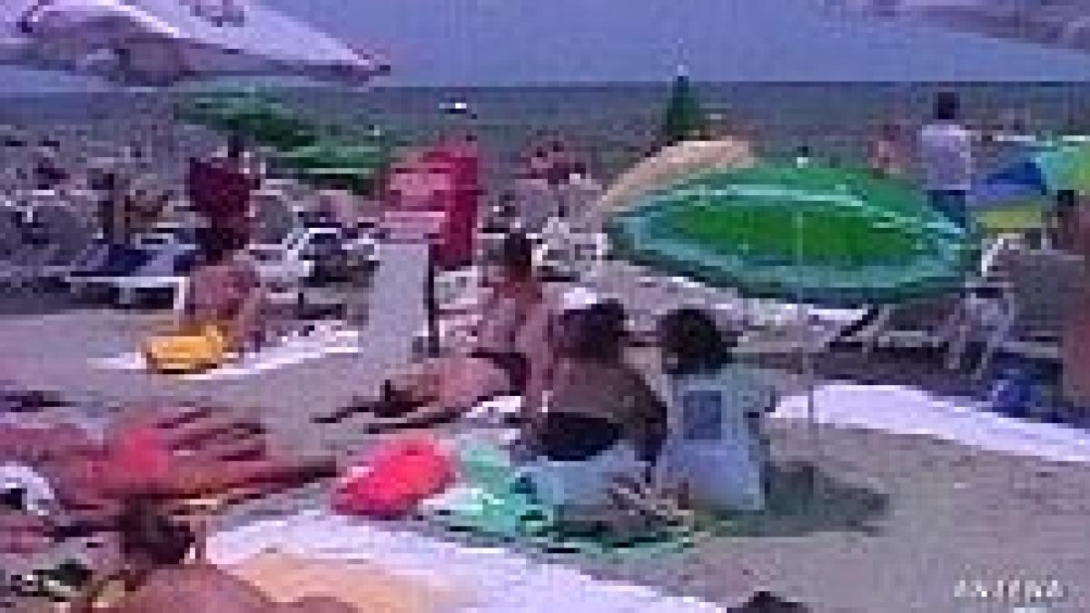 Peste 60.000 de turişti pe litoral