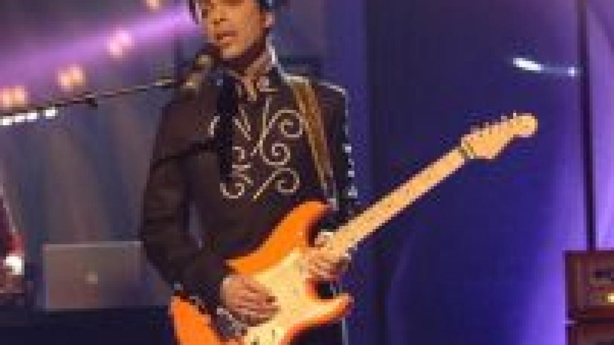 Prince, trimis acasă de poliţie de la propriul concert