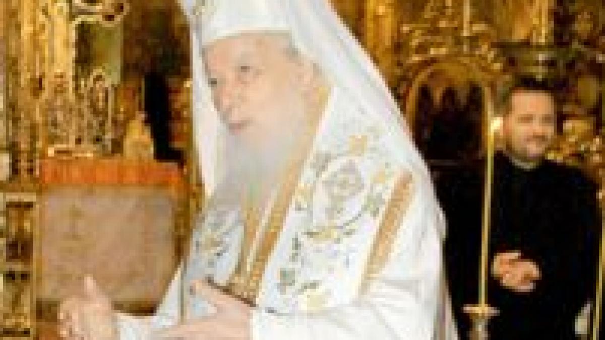 Patriarhul Teoctist: Papa seamănă discordie printre creştini
