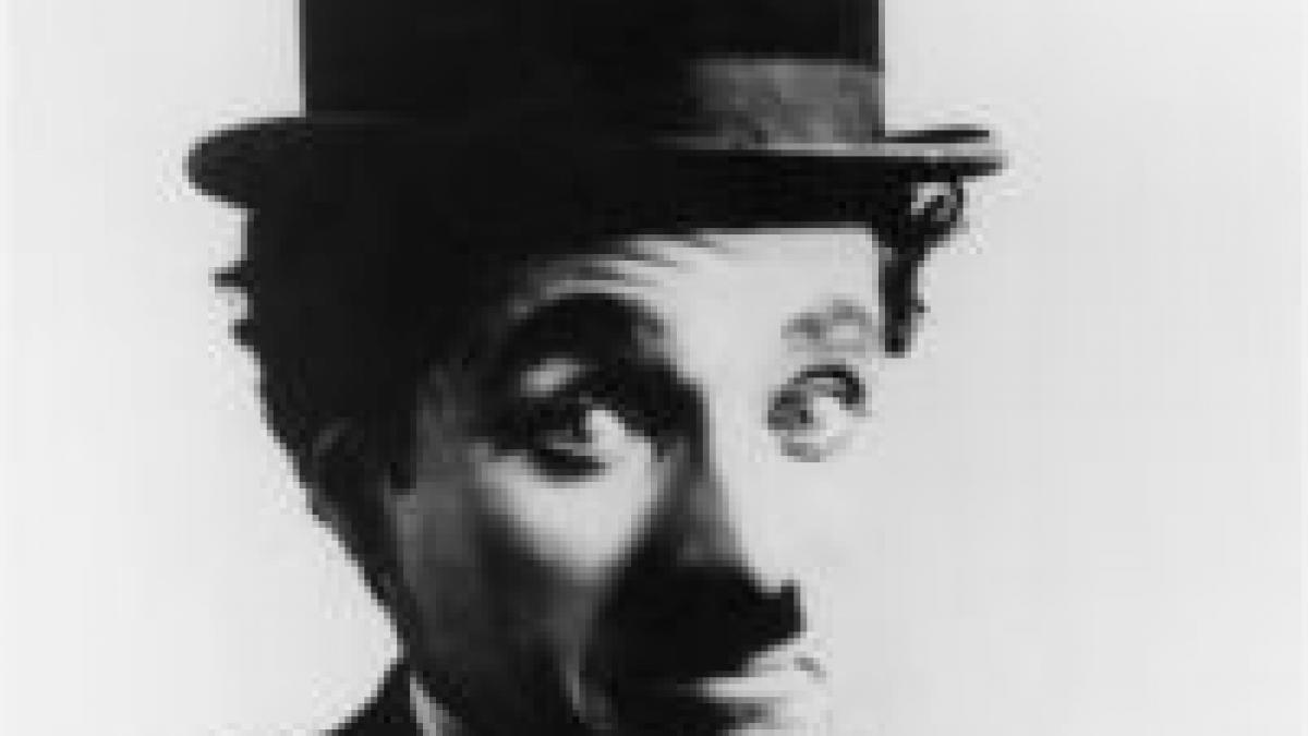 Cameră de filmat a lui Charlie Chaplin scoasă la licitaţie