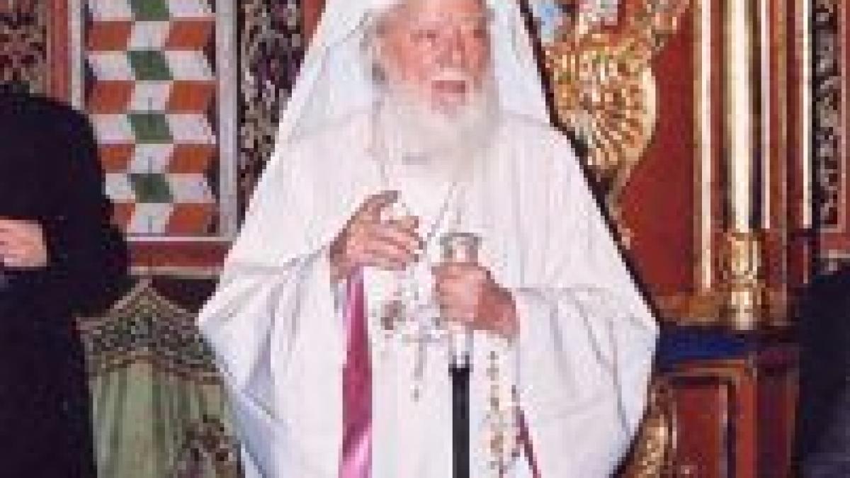 Medicaţia Patriarhului trebuia întreruptă cu trei zile înainte de operaţie 