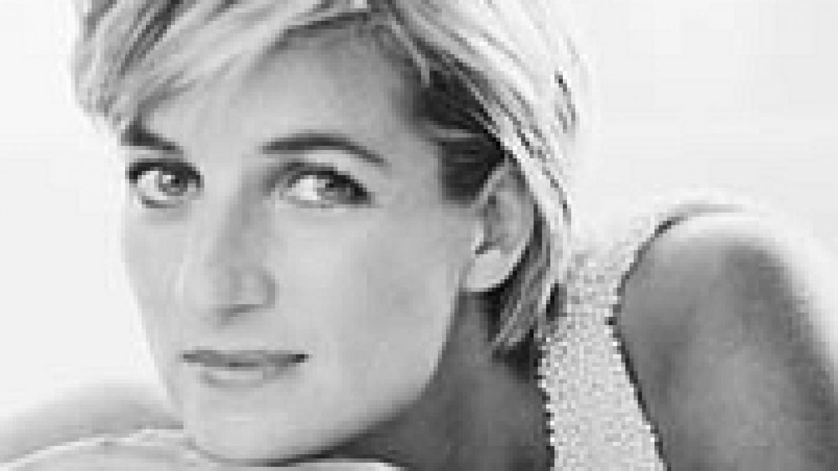 eBay va scoate la licitaţie o rochie a prinţesei Diana