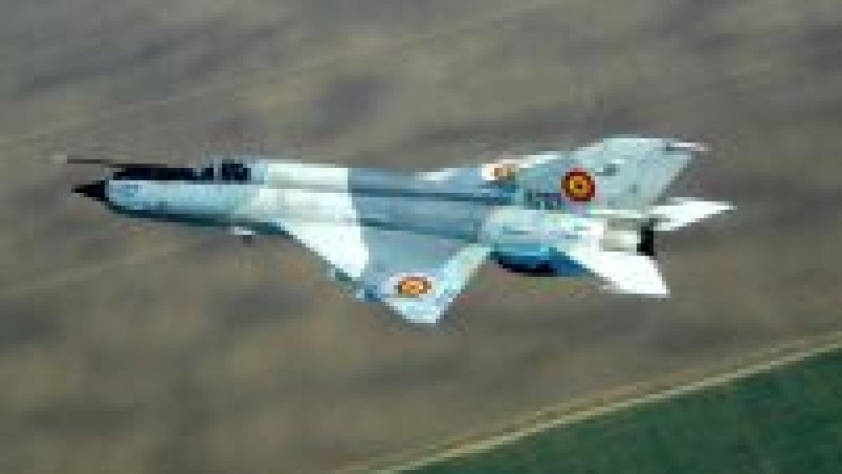 Un MIG 21 şi-a pierdut rezervorul, iar oamenii s-au speriat de bombe