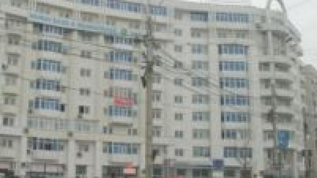 Câştigătorii la Loto părăsesc apartamentele câştigate 