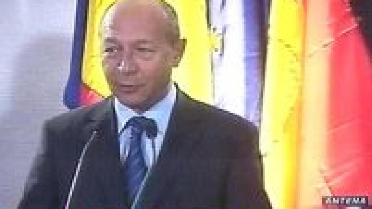 Băsescu: să dăm atenţie persoanelor cu dizabilităţi