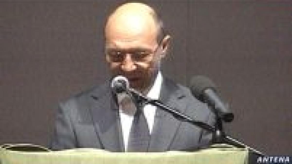 Băsescu: România e un spaţiu al dialogului