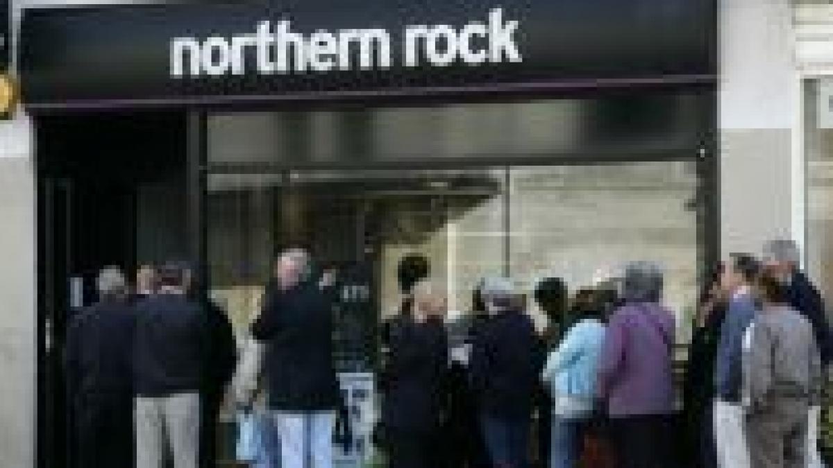 Guvernul britanic a garantat integral depozitele Northern Rock