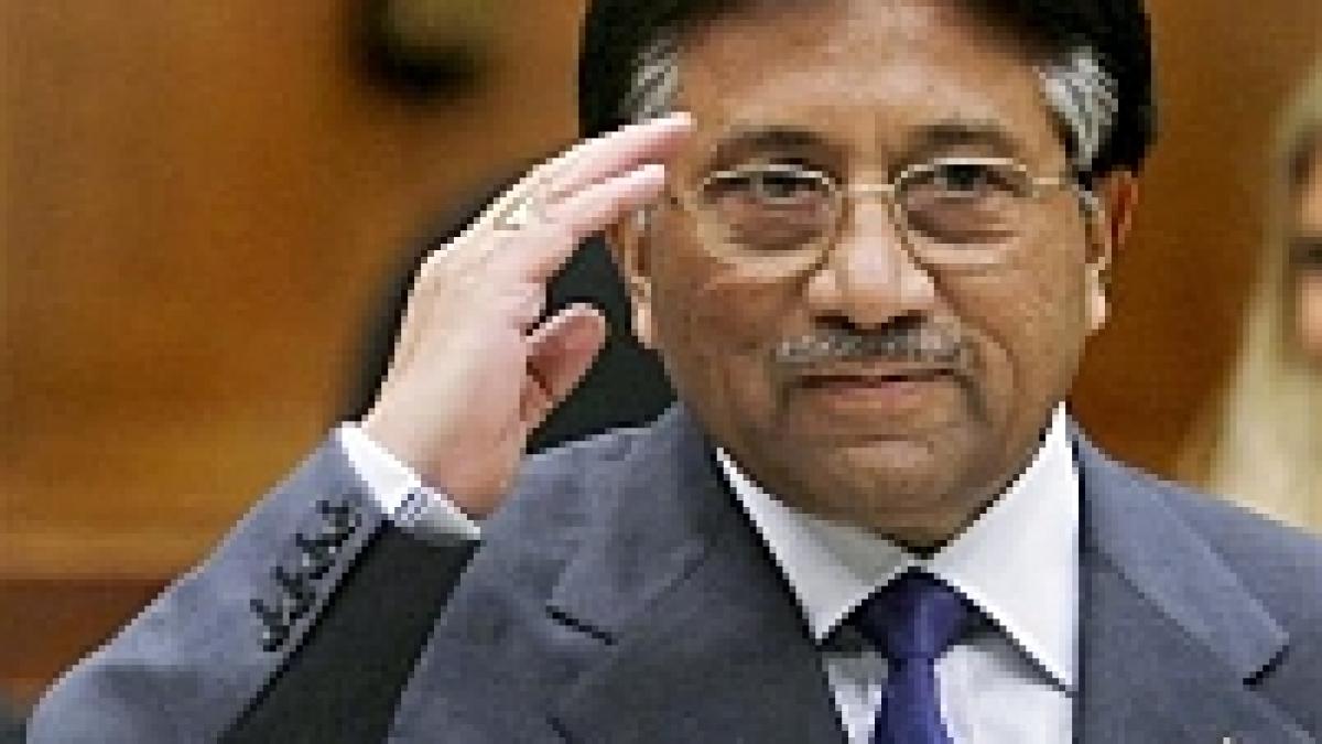 Bin Laden i-a declarat război lui Musharraf