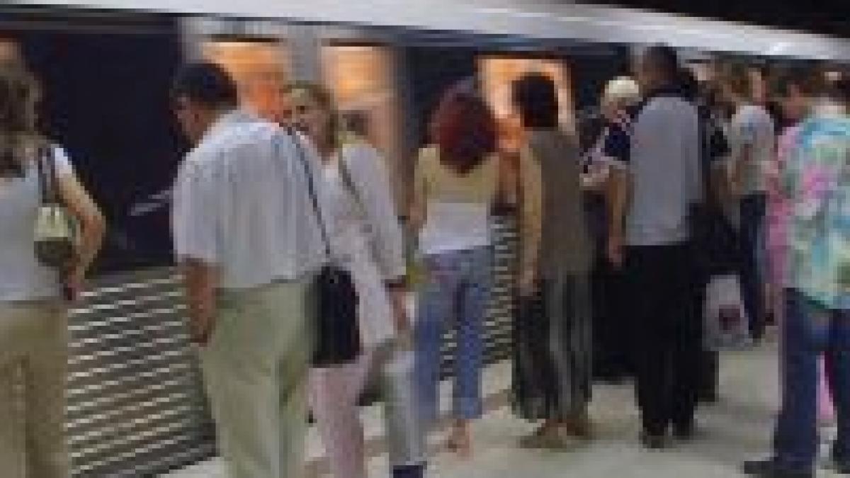 Bucureşti. Metroul va circula toată noaptea de sâmbătă spre duminică