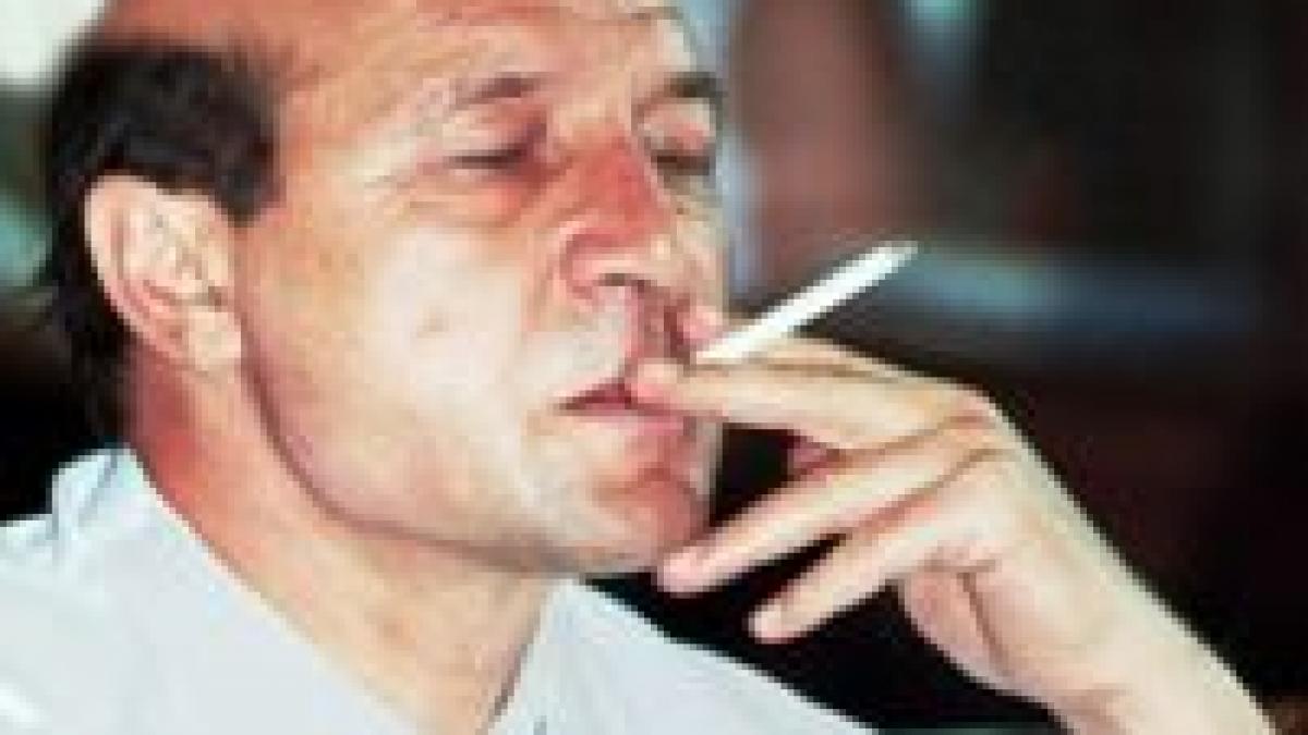 Ce discută Traian Băsescu la o cafea