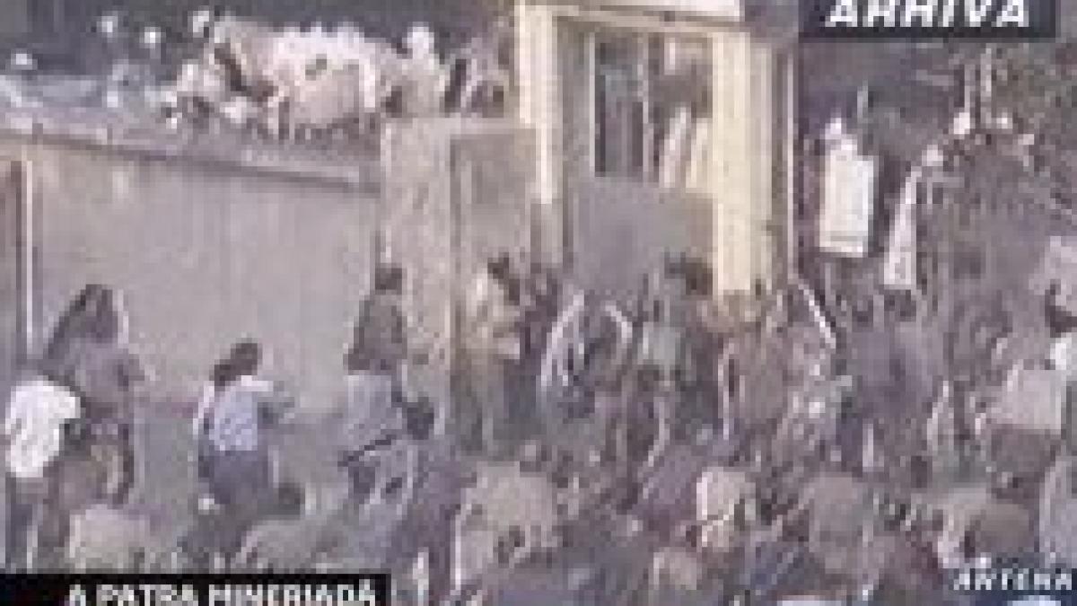 16 ani de la mineriada care a dus la căderea Guvernului Roman