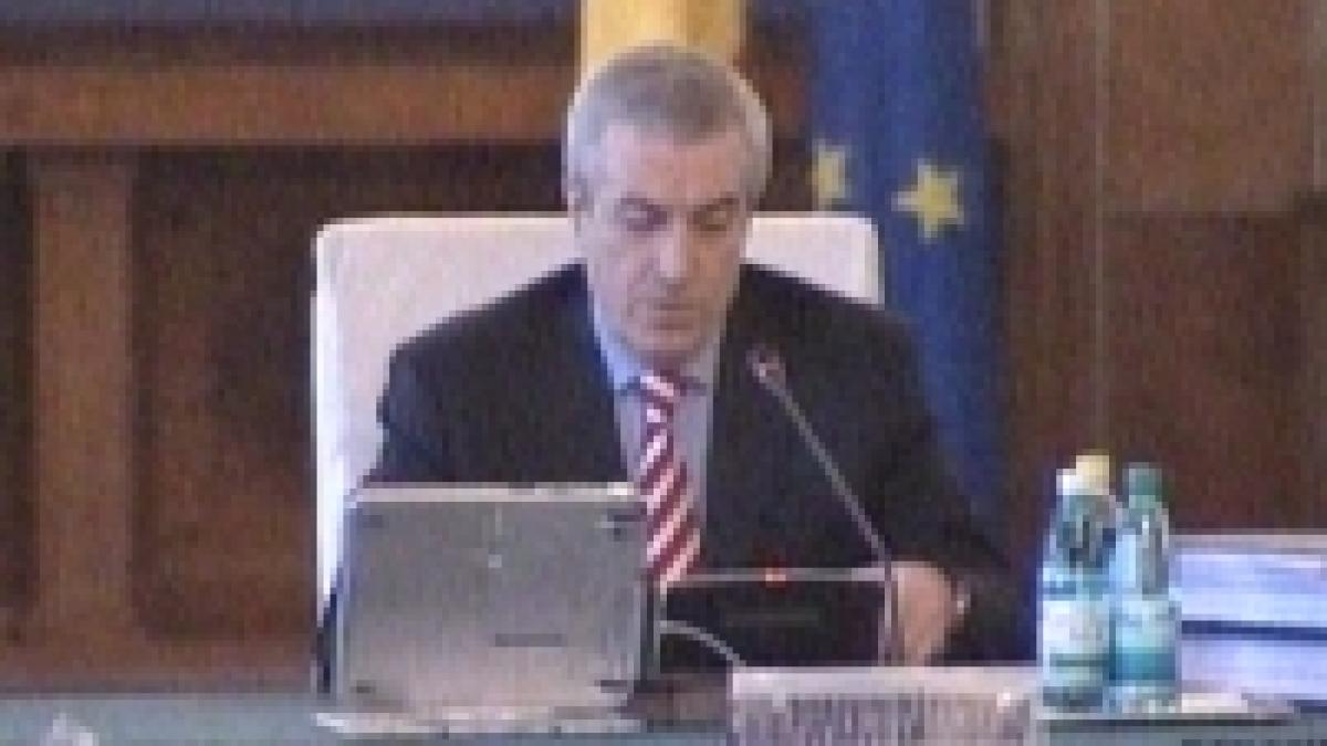 Tăriceanu a schimbat componenţa Comisiei Prezidenţiale care anchetează miniştri