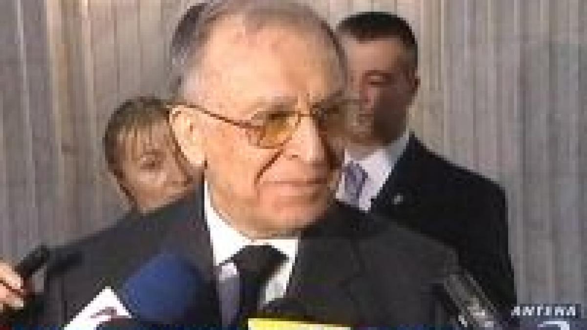 Ion Iliescu nu a fost sancţionat, dar i s-a acordat timp de gândire <font color=red>(VIDEO)</font>