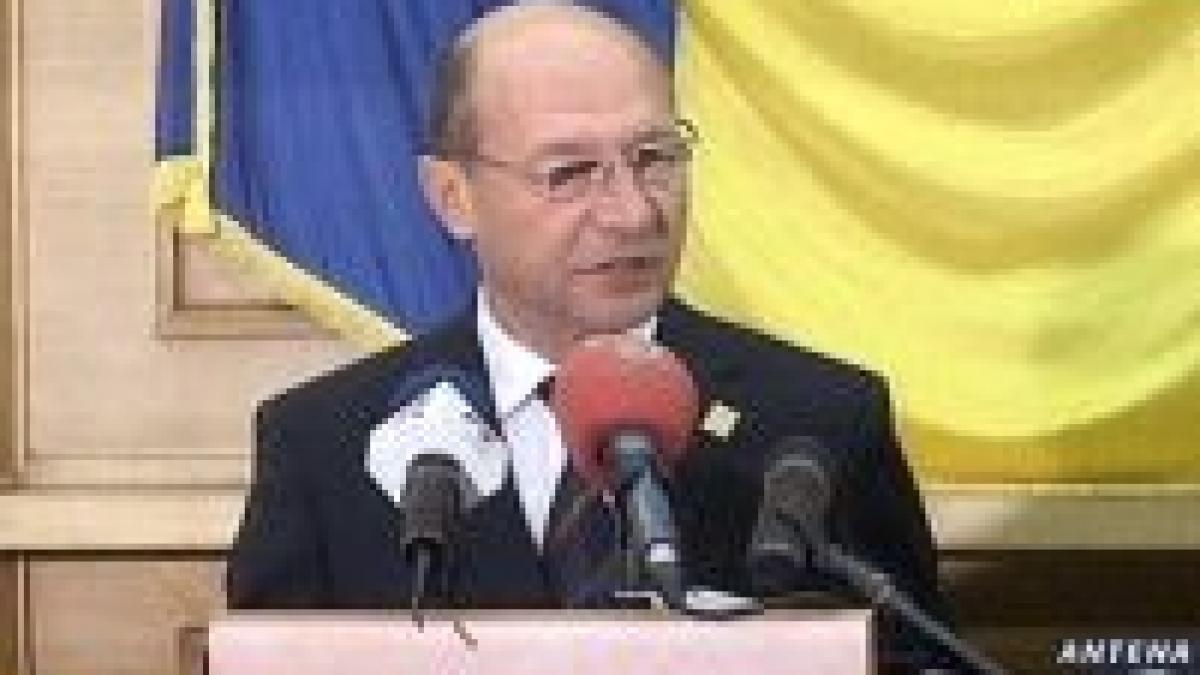 Băsescu: UE va face faţă extinderii prin Tratatul de reformă