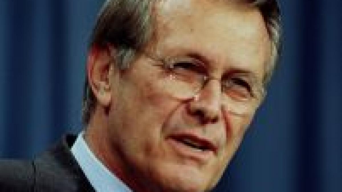 Donald Rumsfeld acuzat de tortură de organizaţii din întreaga lume