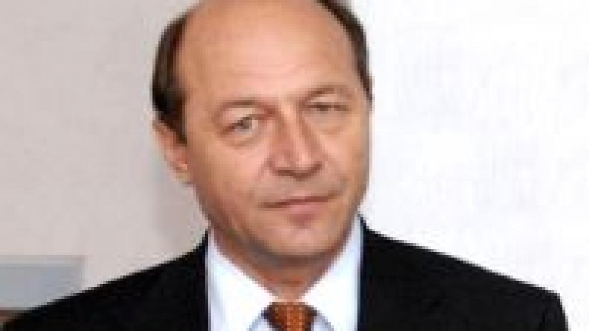 Traian Băsescu a fost distins cu Crucea Patriarhală