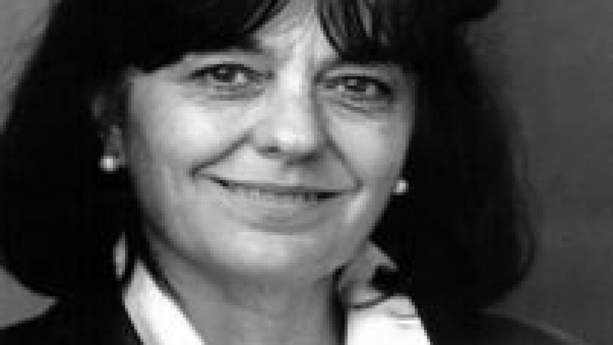 Poeta Ana Blandiana, laureată a două premii internaţionale de poezie