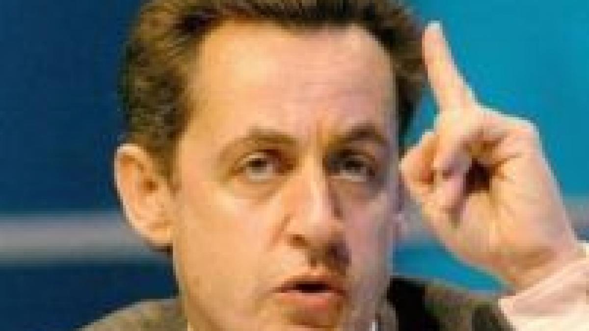 Sarkozy pleacă de la un interviu, după ce e întrebat de Cecilia <font color=red>(VIDEO)</font>