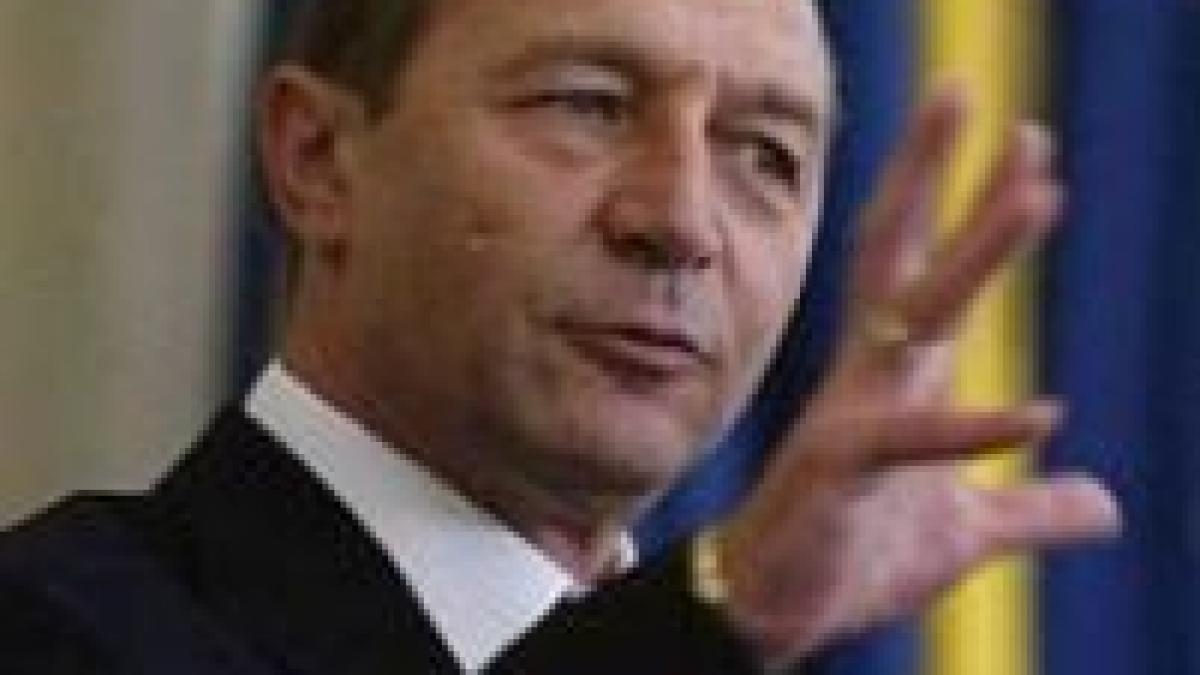 Băsescu: Cioroianu trebuia să demisioneze după afirmaţia cu "rezervaţiile din Egipt"