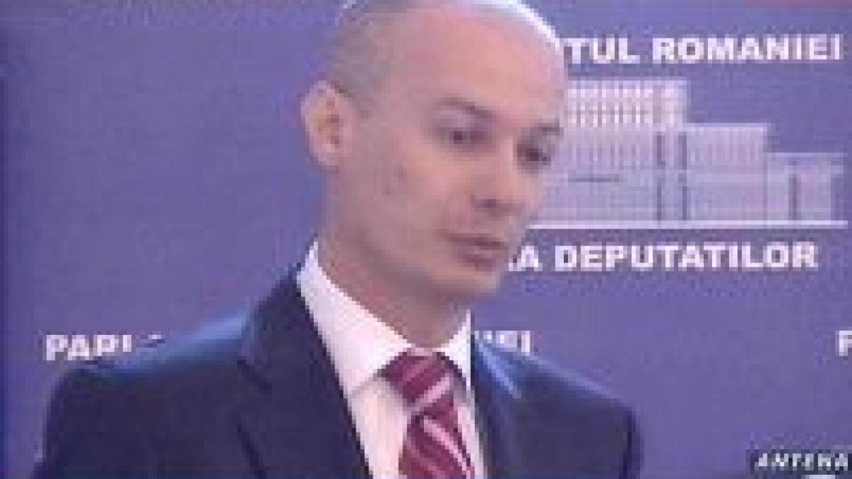 Olteanu: refuzul lui Băsescu de a promulga uninominalul vine dintr-un interes electoral