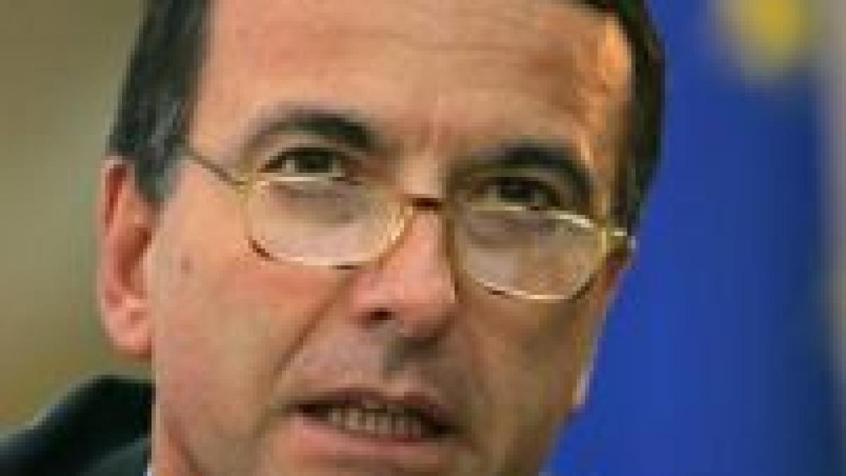 Frattini, criticat în PE pentru susţinerea expulzării imigranţilor