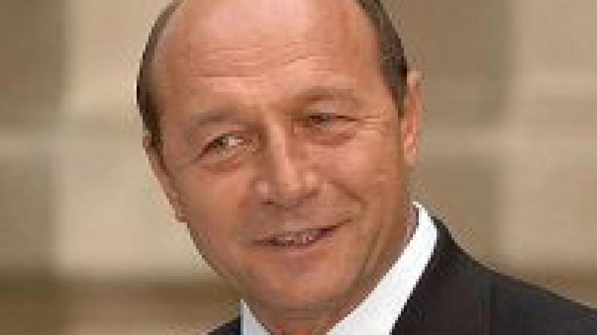 Băsescu: repet referendumul dacă românii nu vor fi informaţi