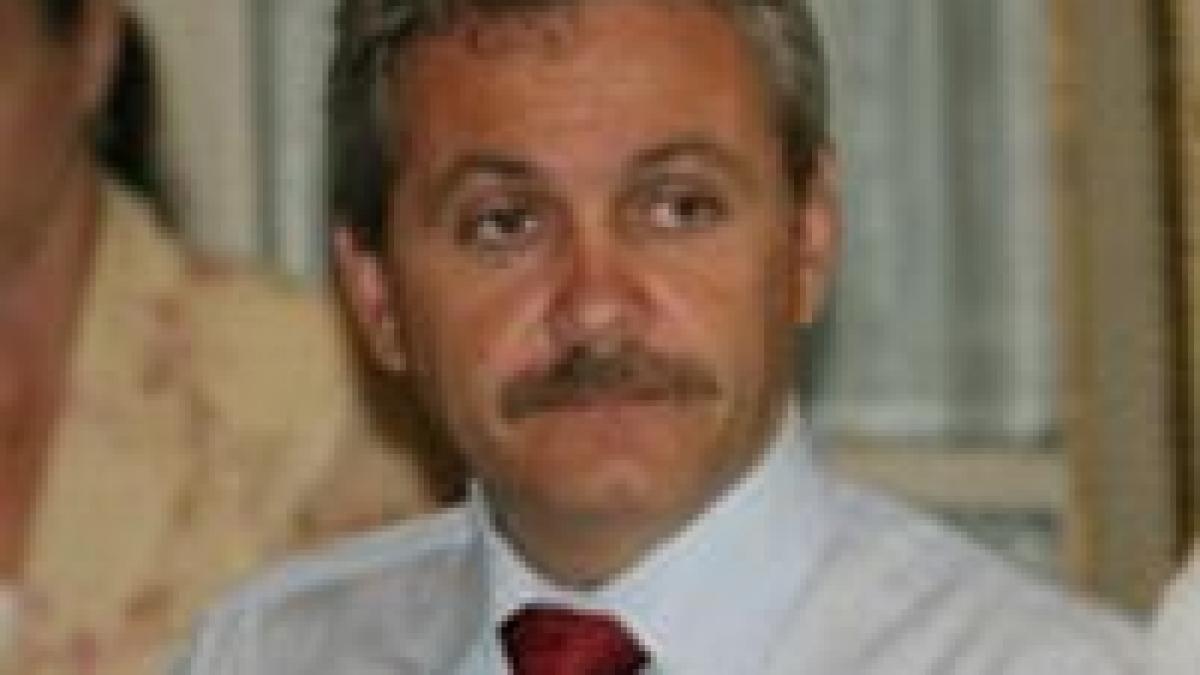 Dragnea acuză PD şi PNL că pregătesc fraudarea euroalegerilor