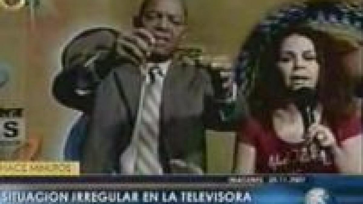 Venezuela. Un prezentator TV pălmuit de un politician pro Chavez 
<font color=red>(VIDEO)</font>
