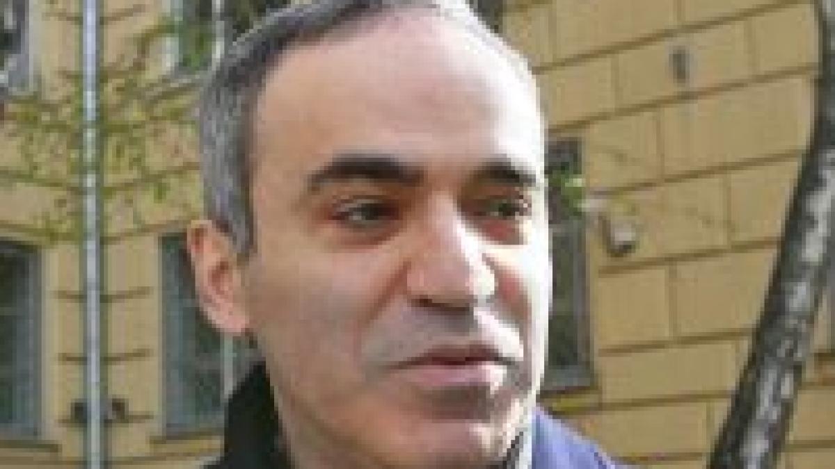 Şahistul Kasparov a fost arestat pentru 5 zile la Moscova