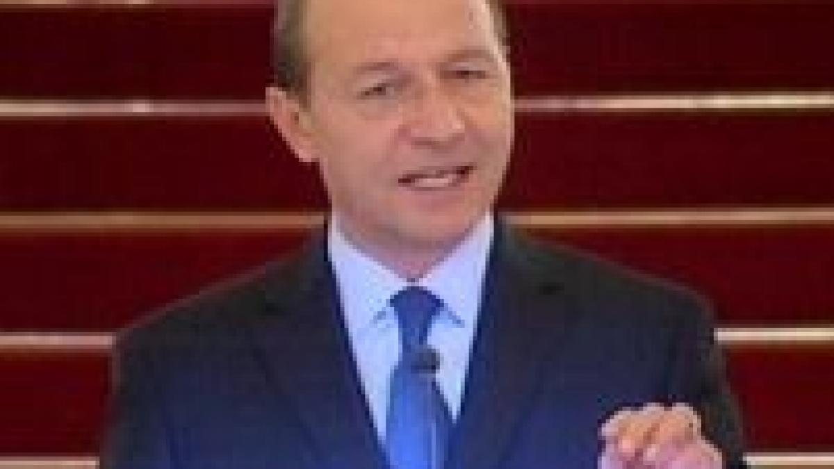 Băsescu: cine n-a venit la consultări să nu zgârie în poarta Cotroceniului, când se vor face guverne