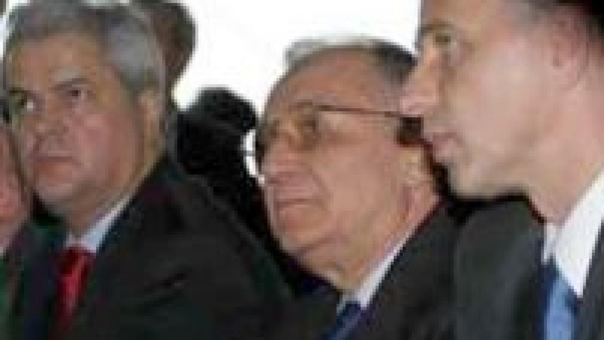 Iliescu şi Năstase vor să-l ajute pe Geoană la oferta electorală a partidului