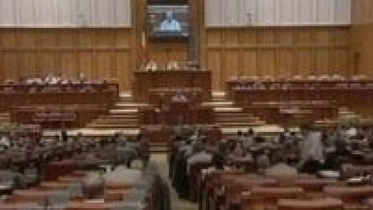 Ordonanţa de modificare a legii ANI, retrimisă la Comisia Juridică